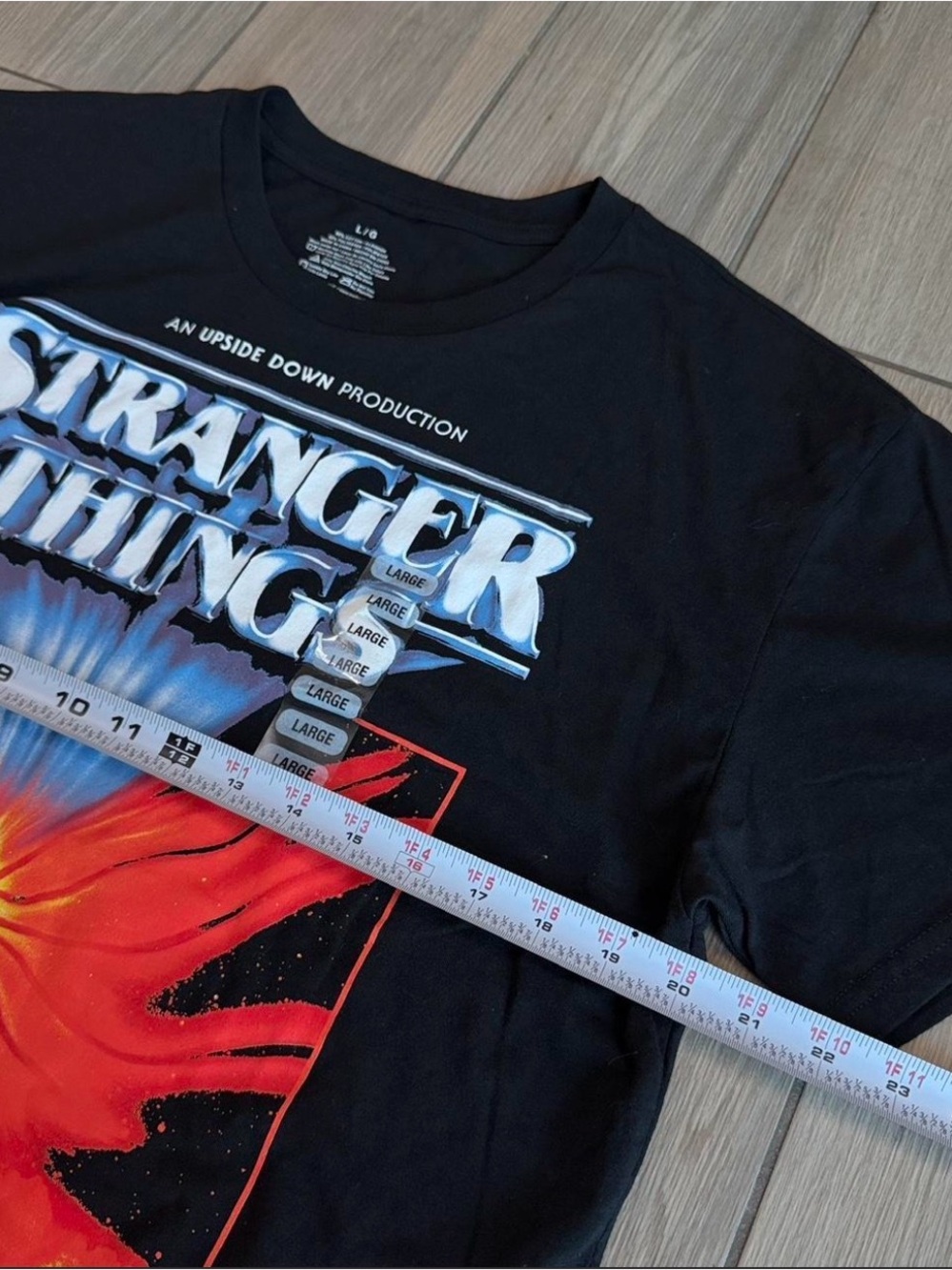 Stranger Things "The Rise of Vecna" Short Sleeve Tee - Black - Picture 4 of 4